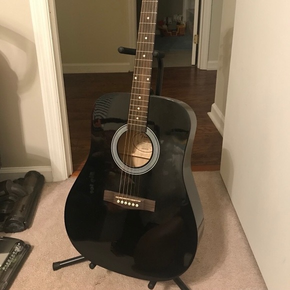 Brand New Acoustic Guitar - Picture 2 of 6